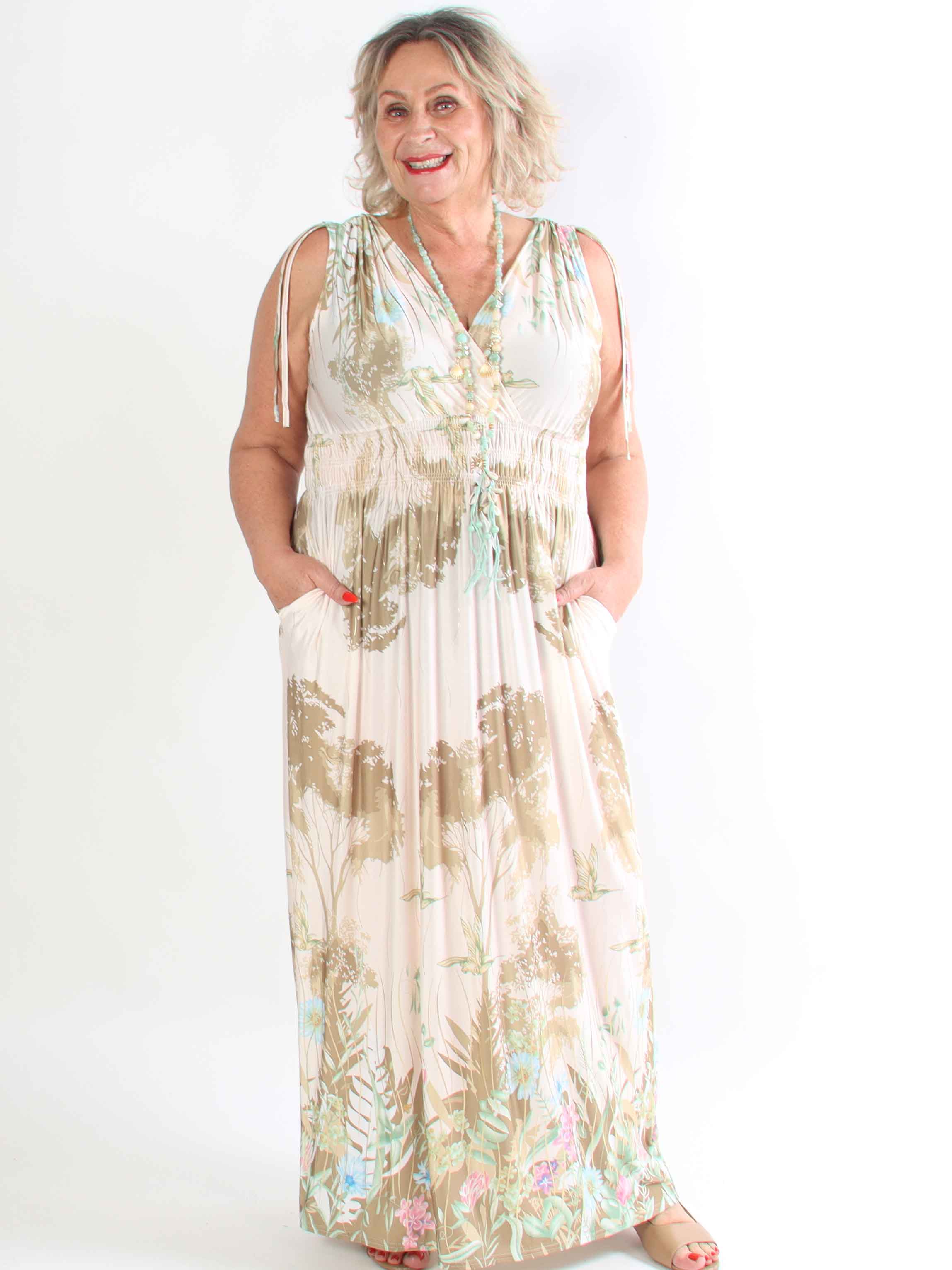 Pams Hummingbird Sleeveless - Elastisk plus size kjole med blomster og fugle motiver